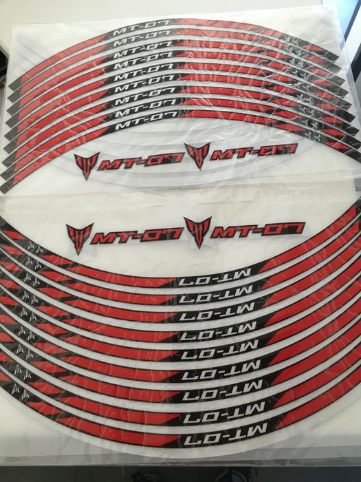 Наліпка на обід колеса YAMAHA MT07