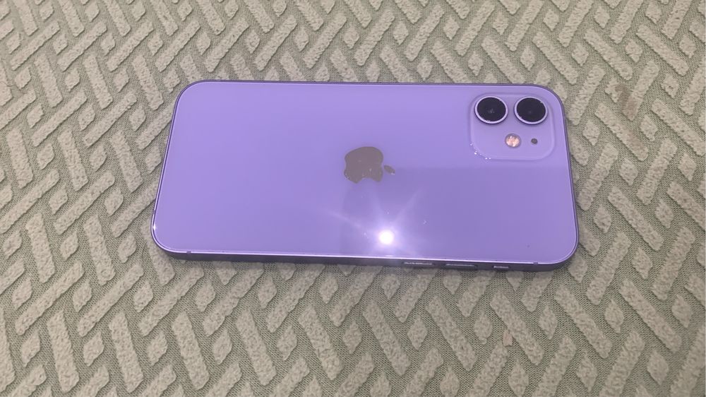 iPhone 12 – Excelente estado
