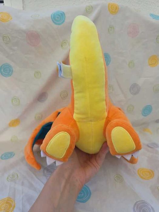 Pokémon peluche do pokémon charizard da wct