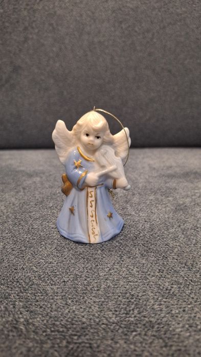 Aniołek ceramiczny porcelanowy – niebieski, złocenia, zawieszka