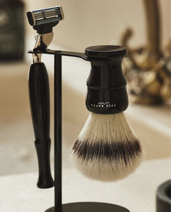 CONJUNTO DE BARBEAR ACCA KAPPA  NOVO