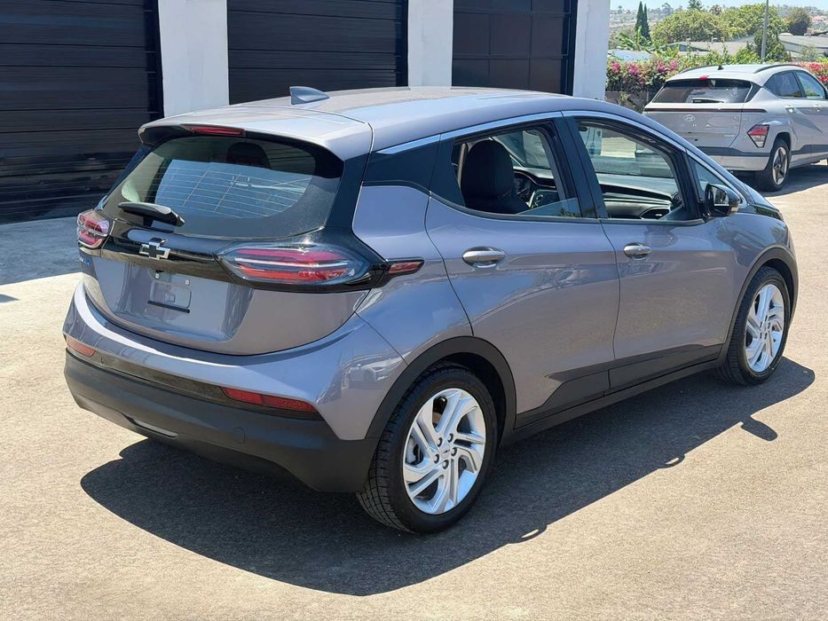 Chevrolet Bolt EV 2LT      2023