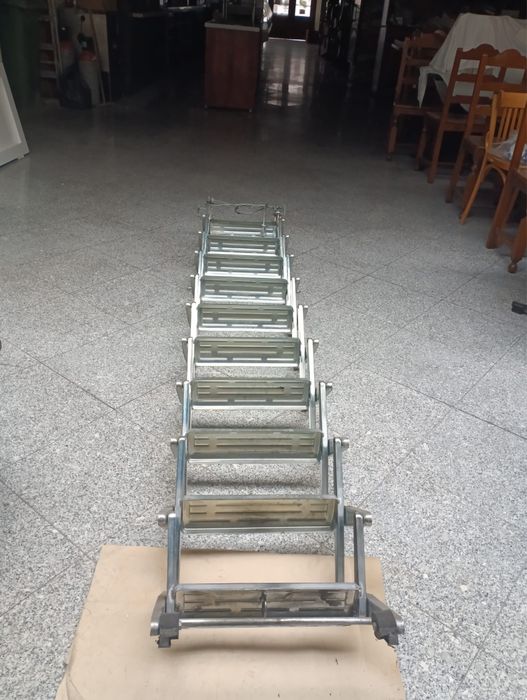 Escada retrátil 250x42