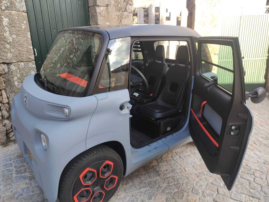 Citroen Ami Laranja elétrico