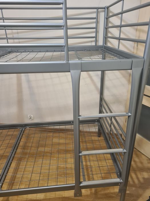 Łóżko metalowe piętrowe podwójne