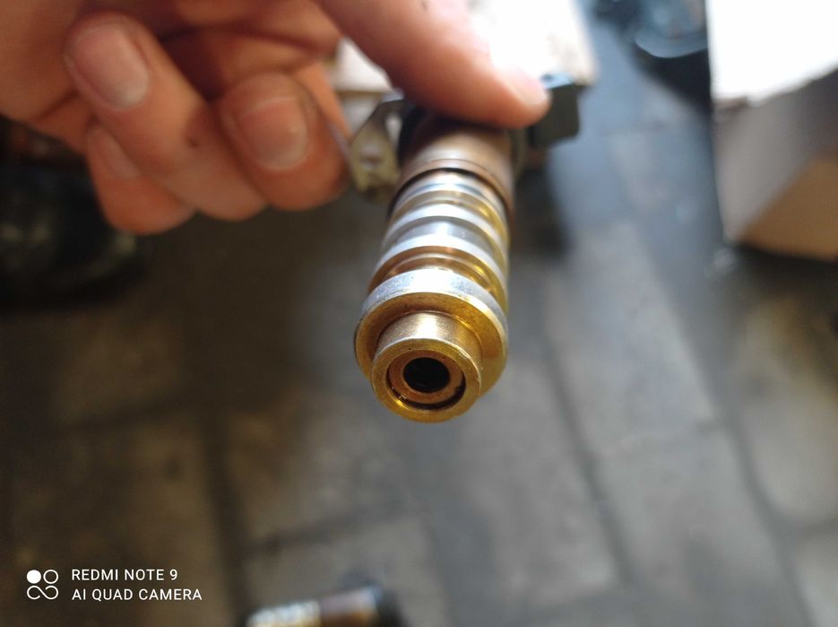 Elektrozawór zmiennych faz rozrządu BMW Vanos G4P16