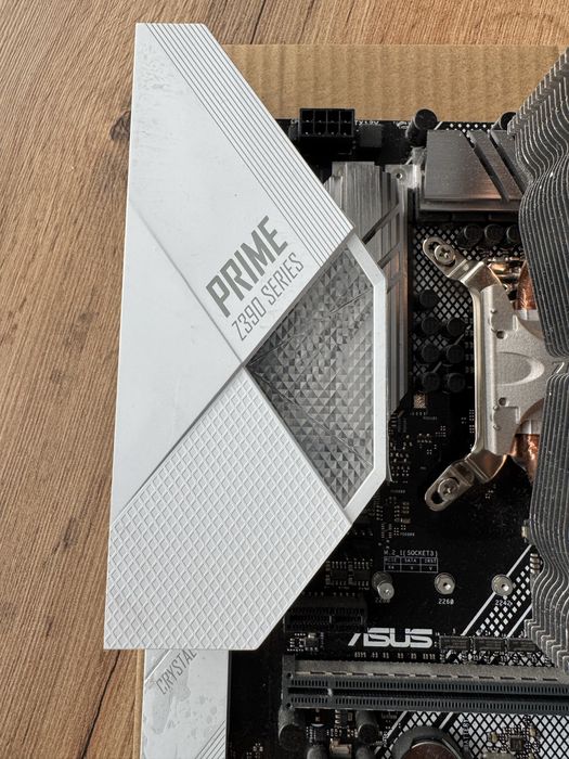 Intel I7 9700k + Asus Prime Z390-A + HyperX DDR4 32Gb + Chłodzenie