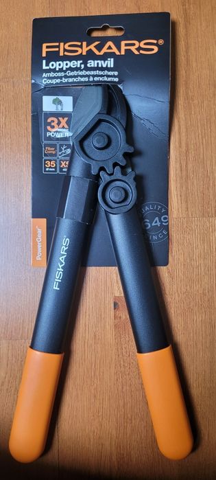 sekator kowadełkowy fiskars L31