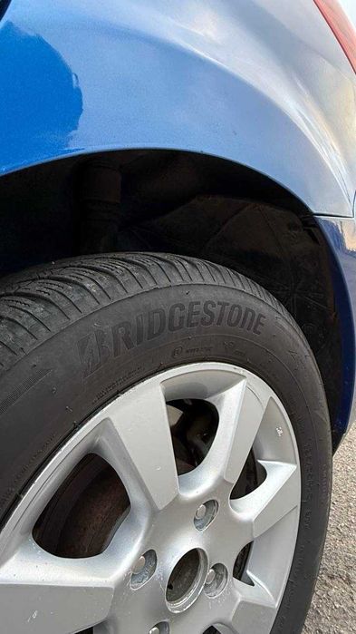 Nissan Tiida 1,6 АВТОМАТ 2008 год (на климате)