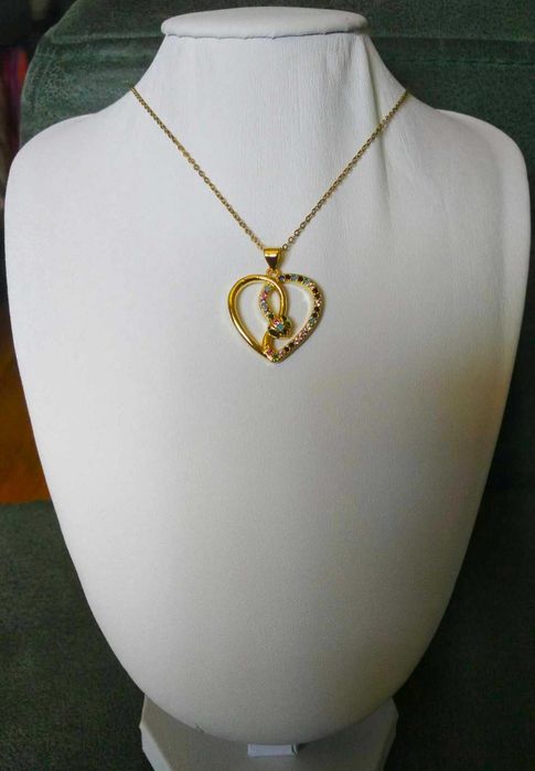 Colar Aço Dourado Coração de Cobra c/ Cristais NOVO