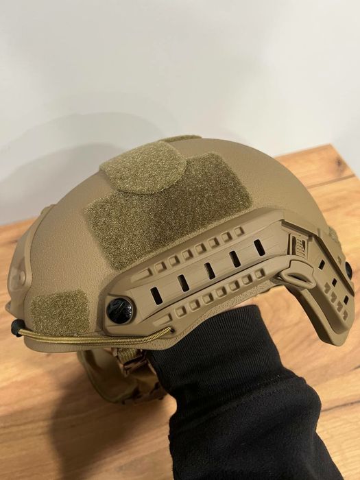 Тактичний шолом з системою wendy