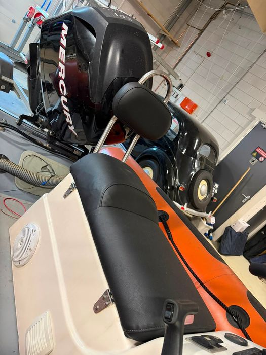 Rib z  Holandii do sprowadzenia. 520 80pk EFI