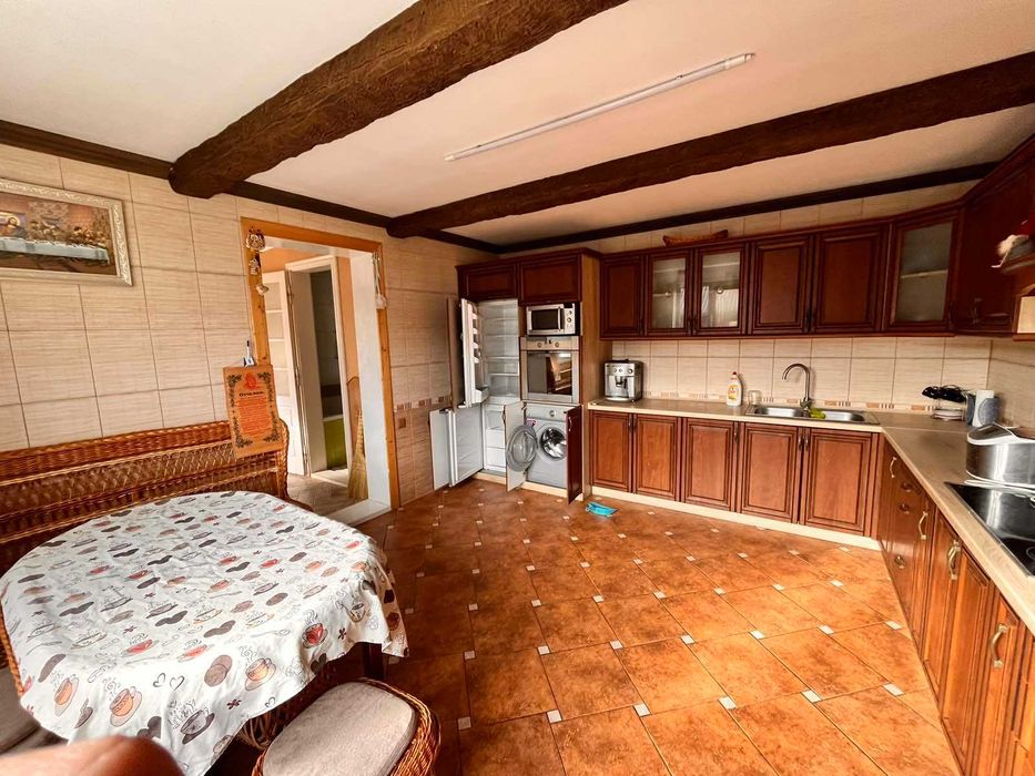 Затишний будинок для сімʼї в довгострокову оренду