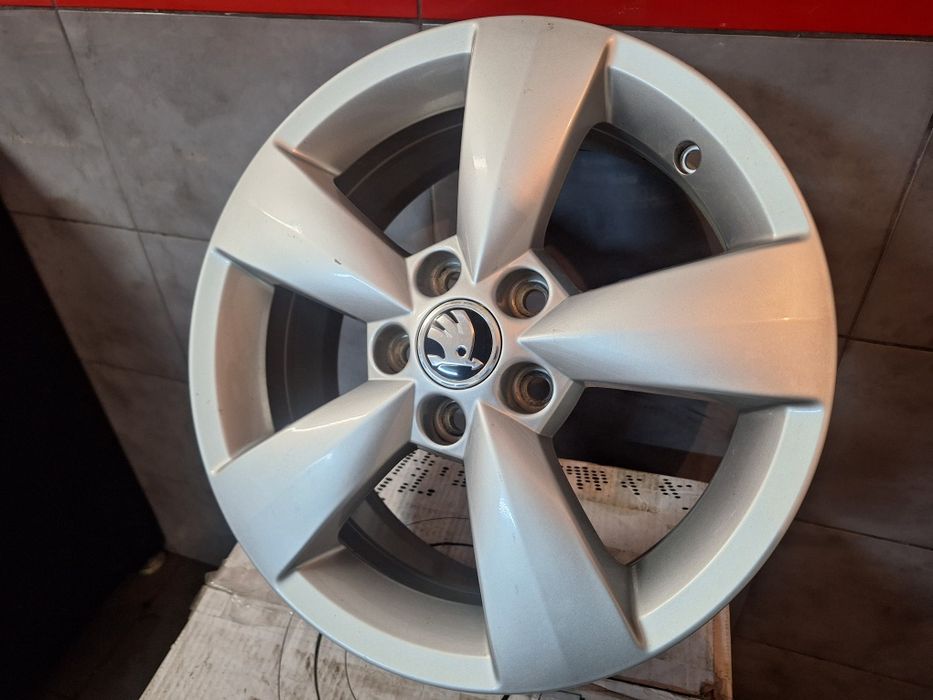 Felgi 15" 5x100 Skoda SCALA Rapid Fabia