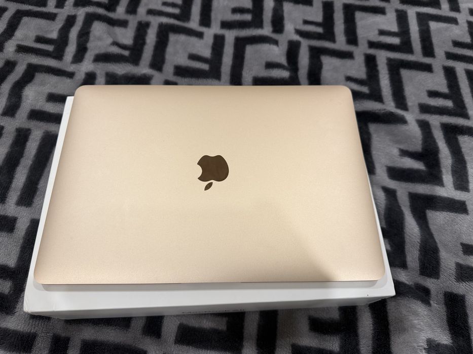 MacBook Air M1 13” Gold | 95% Battery | Like New | Box Included