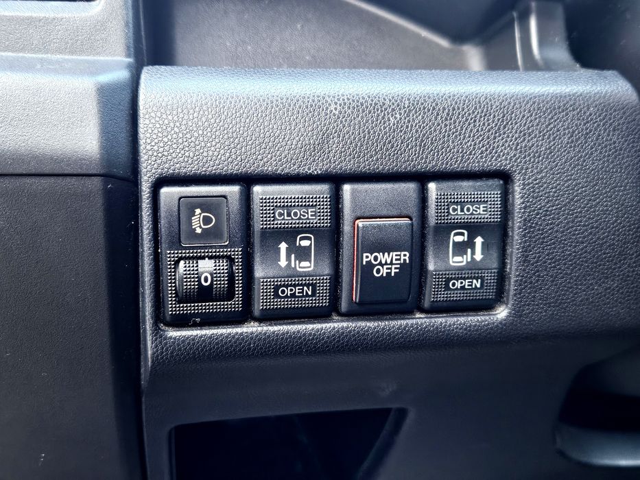 Mazda 5 Sport 2011r. 7os