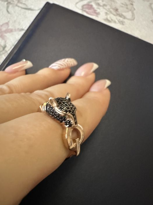 Каблучка Cartier пантера