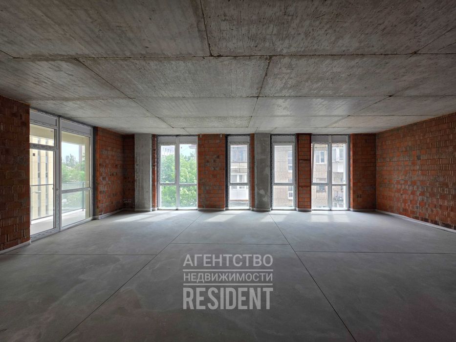 ЖК Жовтневый 83 м2. Жуковского Нагорный Парк Шевченко Соборный р-н IQ