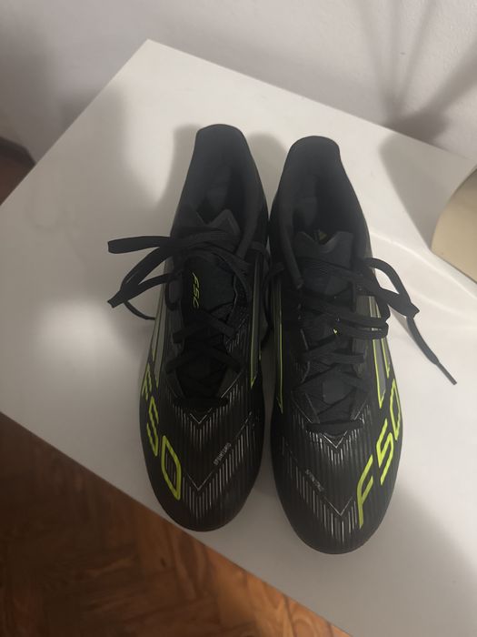 chuteiras F50 novas com caixa, usadas 1 vez