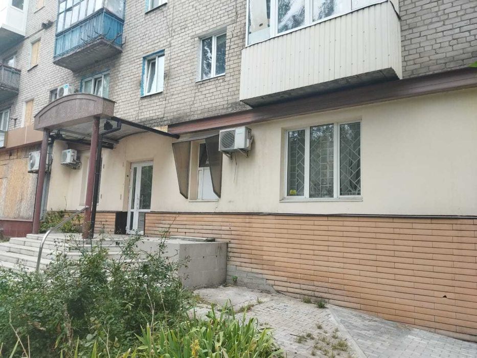 Приміщення банку з рухомим майном в м. Краматорськ