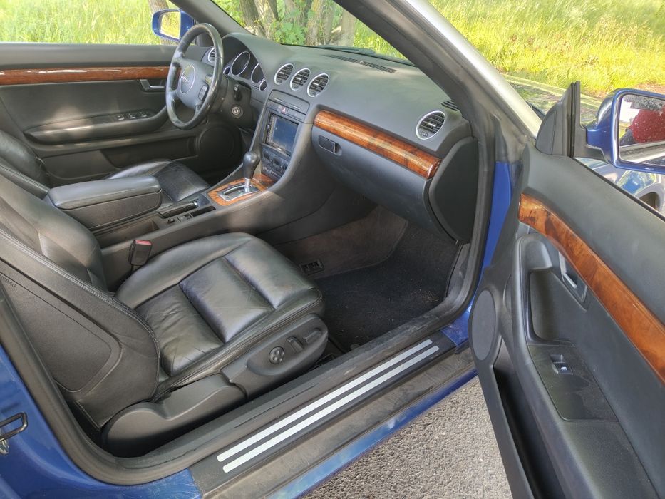 Audi A4 cabrio 2.4b 2005r