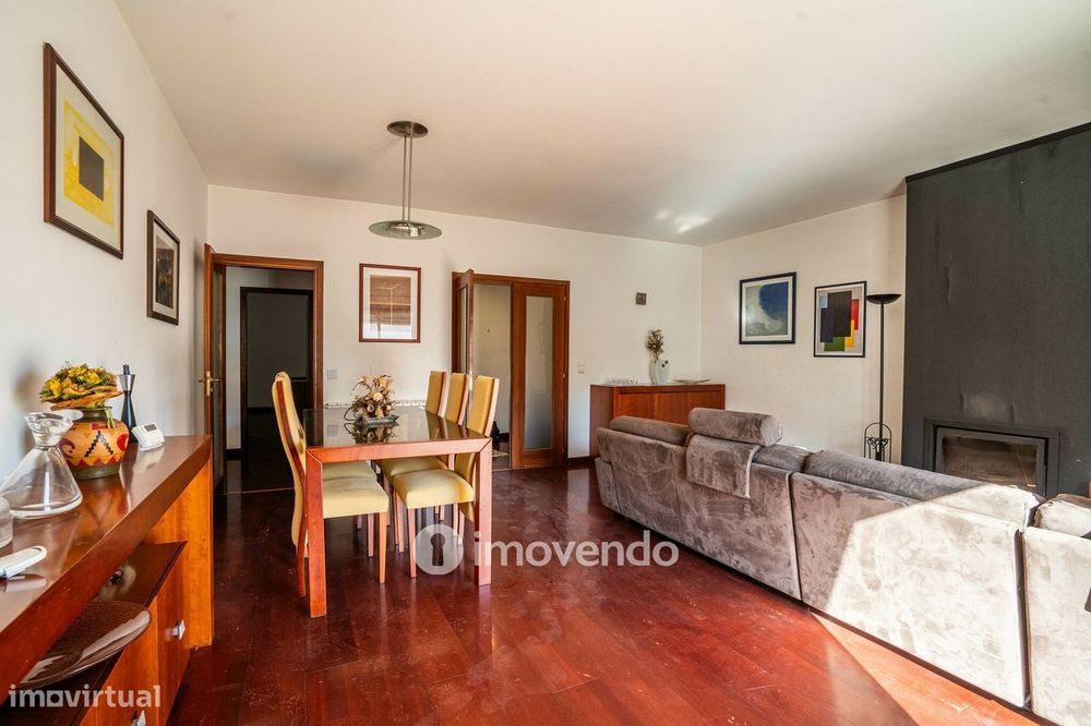 Apartamento T3 com garagem, próximo do mar, em Aguçadoura