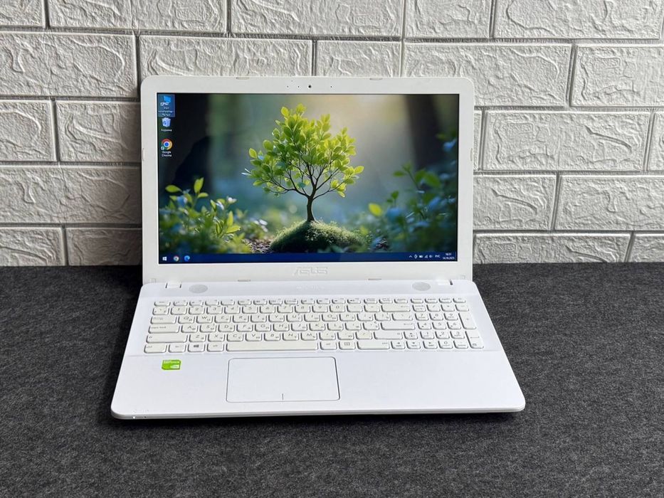 Ноутбук Asus E502 Core i5 8gb MVIDIA 920M