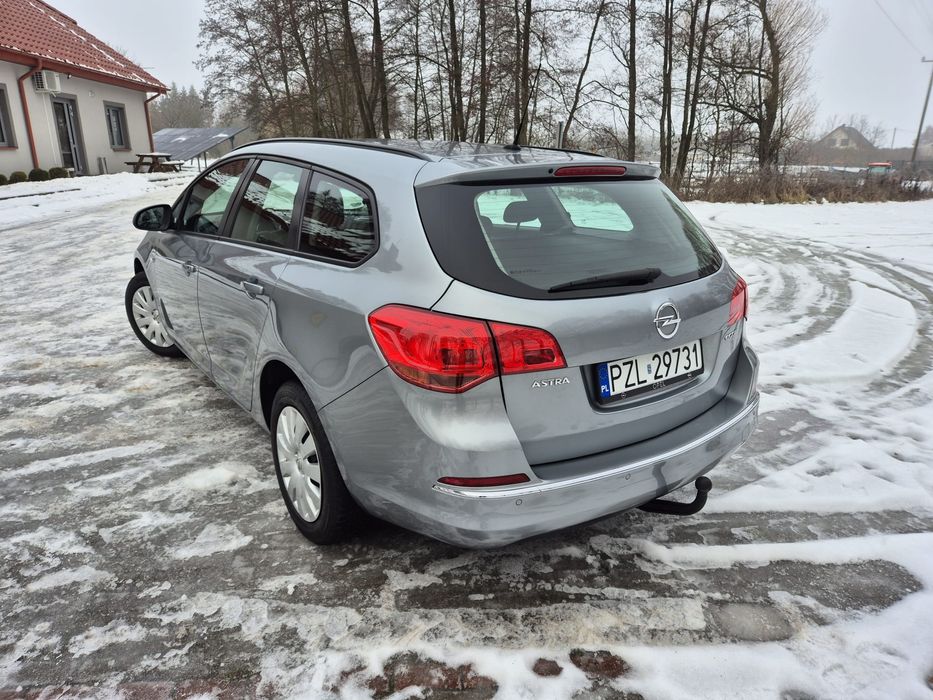 Opel Astra Kombi 2013r. 1.7CDTi-Isuzu-Zarejestrowany-Stan bdb.-Książka