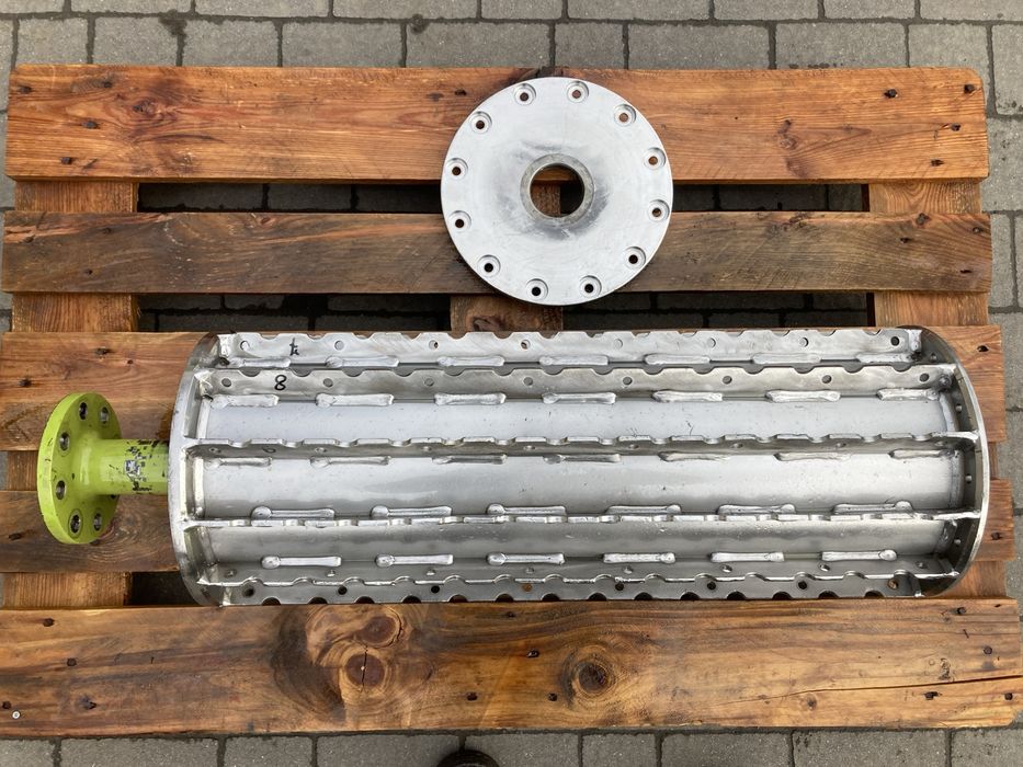 Walec wciągający dolny zębaty detektor metalu CLAAS JAGUAR