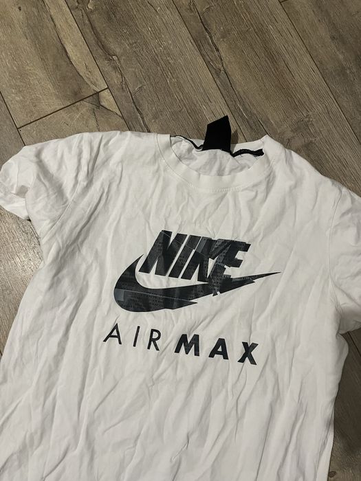 Футболка nike.