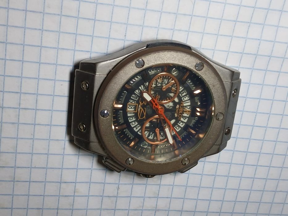 Винтажные редкие часы HUBLOT