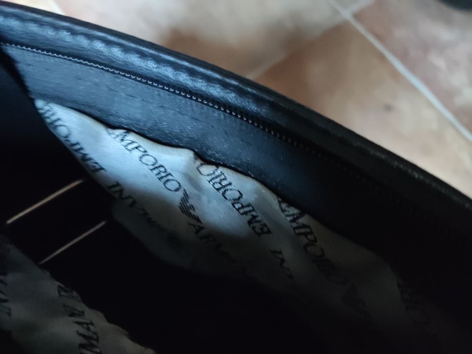Torebka czarna listonoszka na pasku