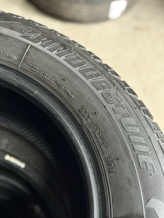 Bridgestone Blizzak LM-18C 215/65R16C
