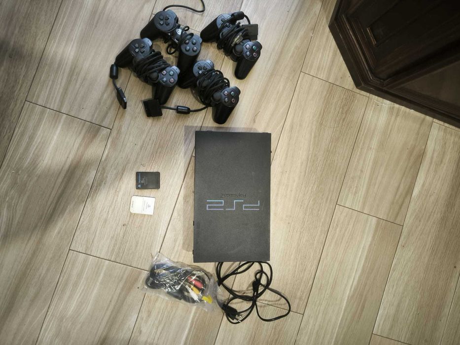 PlayStation 2 PS2 Fat + 4 Comandos + 2 Memory Cards + Cabos