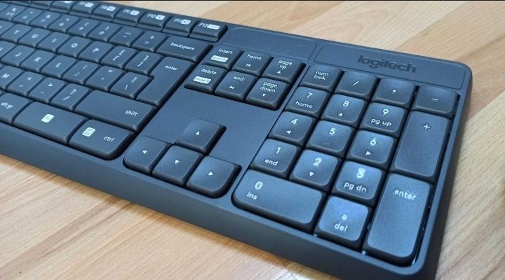 Bezprzewodowa klawiatura + myszka Logitech
