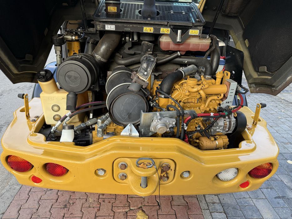 Ładowarka przegubowa kołowa Caterpillar CAT 908M z Niemiec bez DPF