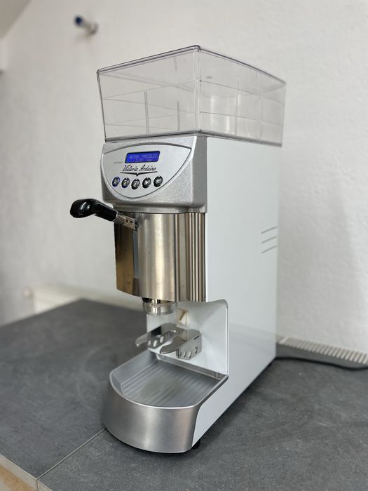 Nuova Simonelli Victoria Arduino Mythos+