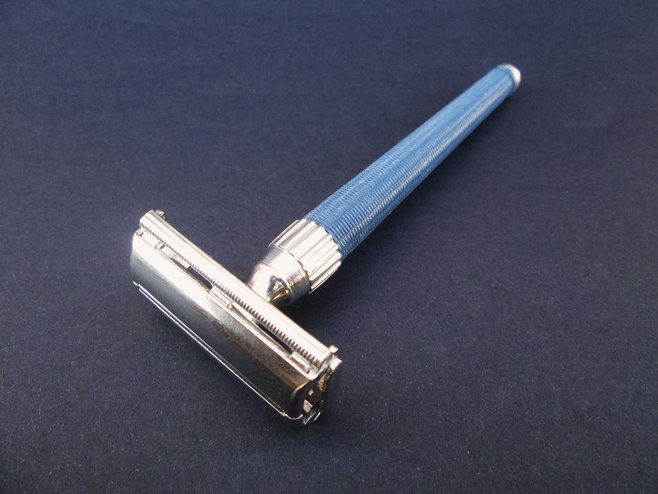 1974 (U2) GILLETTE Super Slim Twist Maquina de Barbear com Lamina