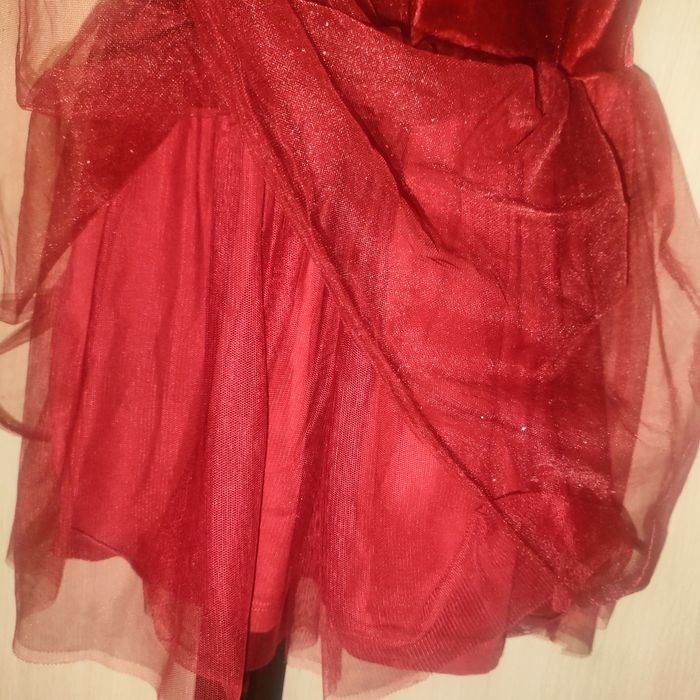 Продам платье детское.