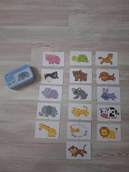 Розвиваючі набори пазлів-половинок.