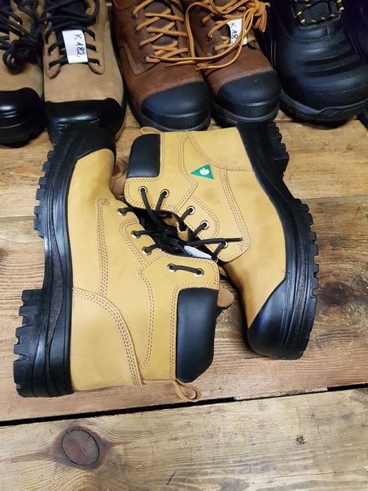 Buty robocze AGGRESSOR rozm 43 wkł 29 cm S3