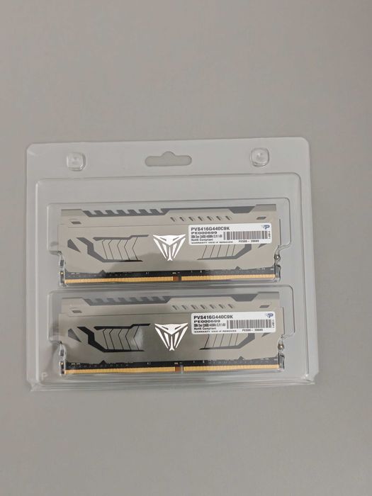 Patriot Viper Steel 32GB (4×8GB) DDR4 4400 MHz CL19 (Samsung B-Die)