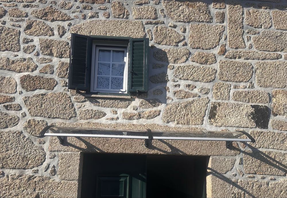 Cobertura para portas, janelas ou portadas435561742216079367
