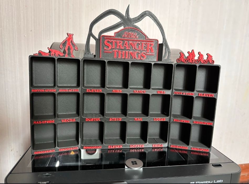 Продам полички для фігурок kinder joy Stranger Things