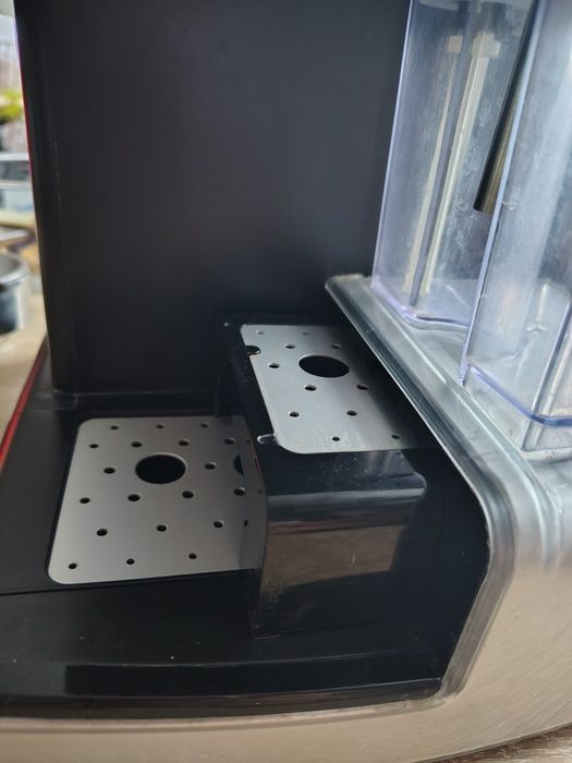 Ekspres ciśnieniowy Breville Prima Latte VCF045X

100% Sprawny