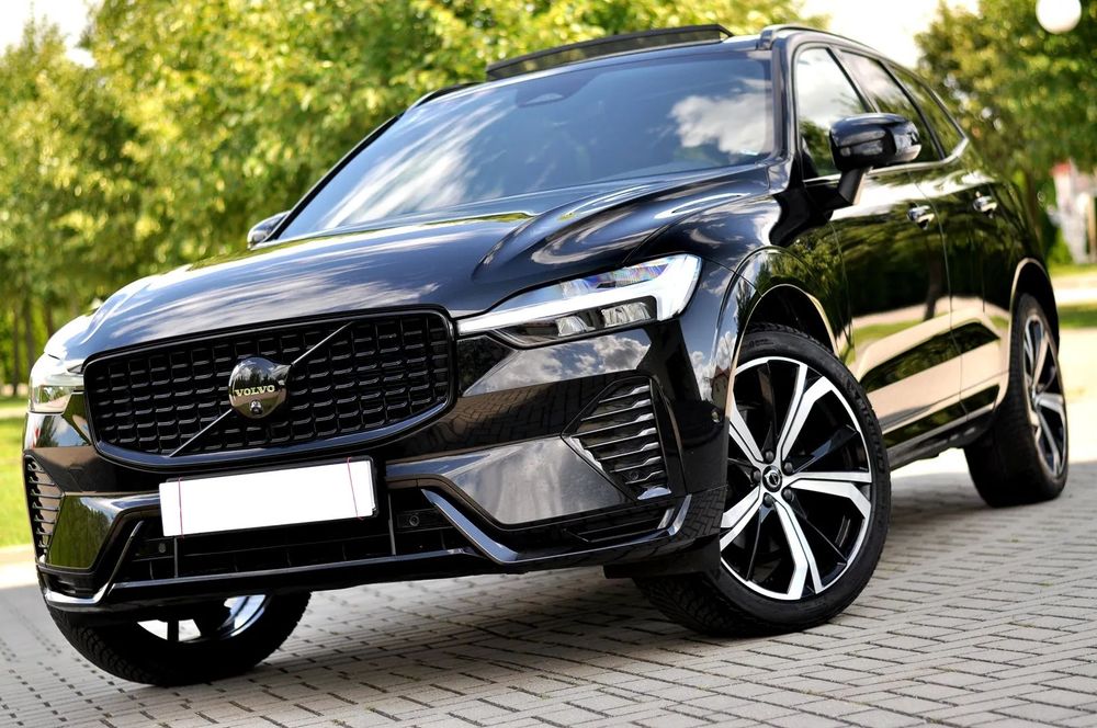 Volvo XC 60 4X4* Panorama*Kamery360*Indukcyja ładowarka* Grz. kierownica* Hak