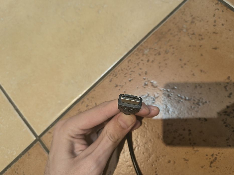 Sprzedam przejściówkę vga hdmi