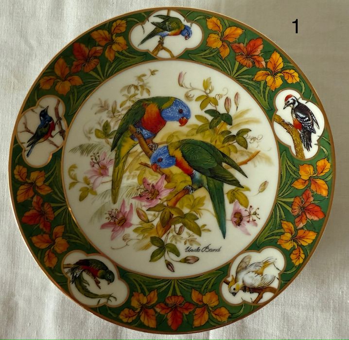 Вінтажні настінні панно тарілки Ursula Band