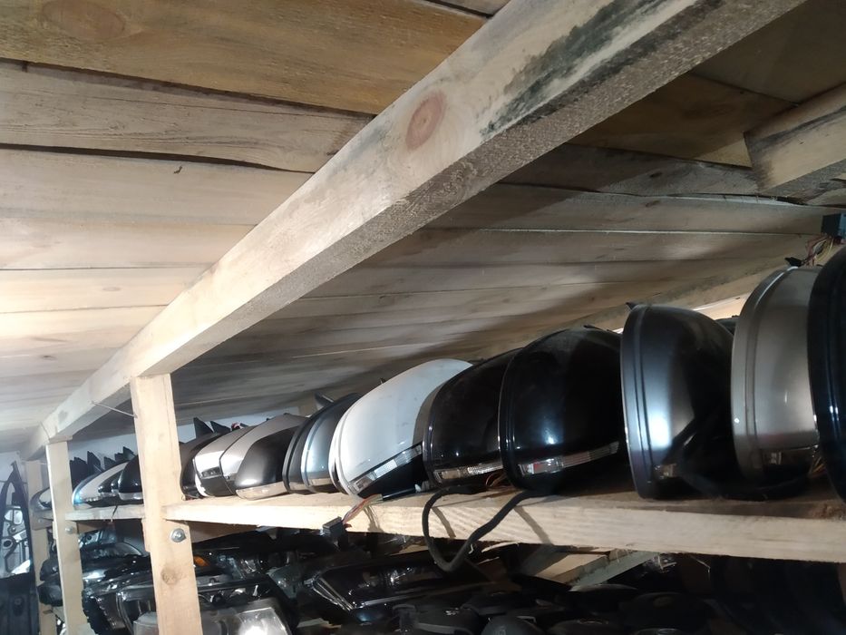 Зеркало дзеркало Фольксваген Ауді VW Audi Пассат Тігуан skoda a7