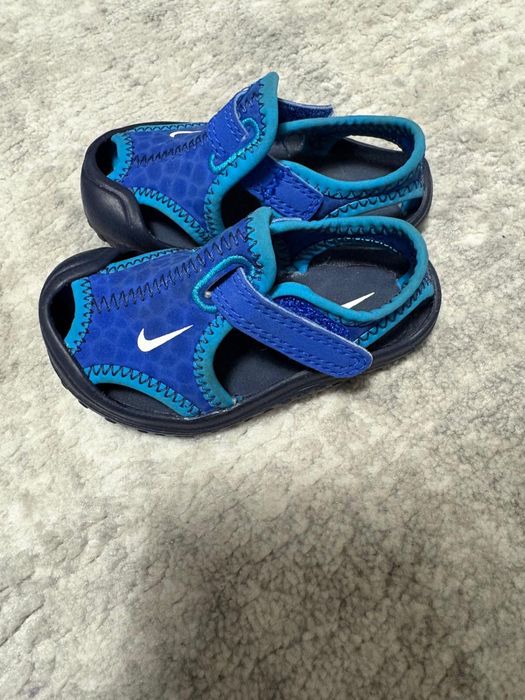 Nowe sandaly nike